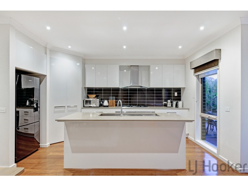 2/40 Allister Close, Knoxfield VIC 3180