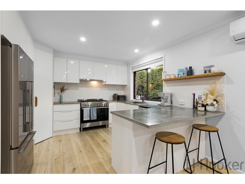 5 Manifold Court, Croydon South VIC 3136