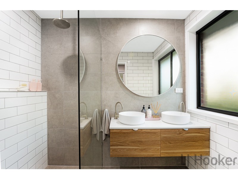 5 Manifold Court, Croydon South VIC 3136