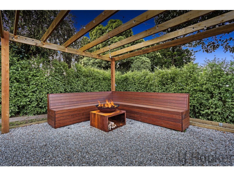 5 Manifold Court, Croydon South VIC 3136