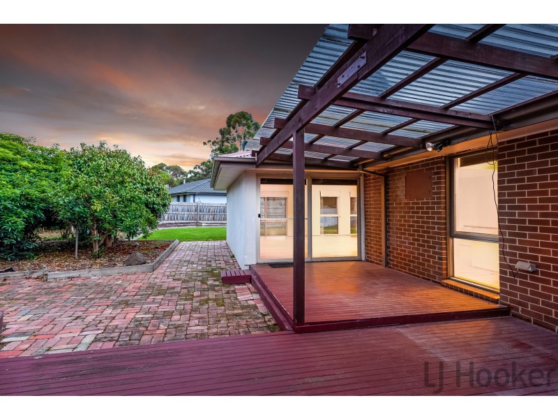 48 Lancaster Road, Mooroolbark VIC 3138