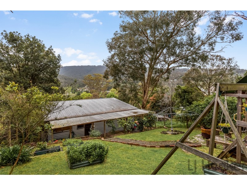 16 Alexandra Street, Upper Ferntree Gully VIC 3156