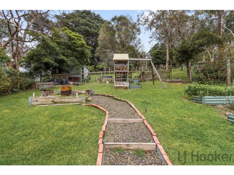 16 Alexandra Street, Upper Ferntree Gully VIC 3156