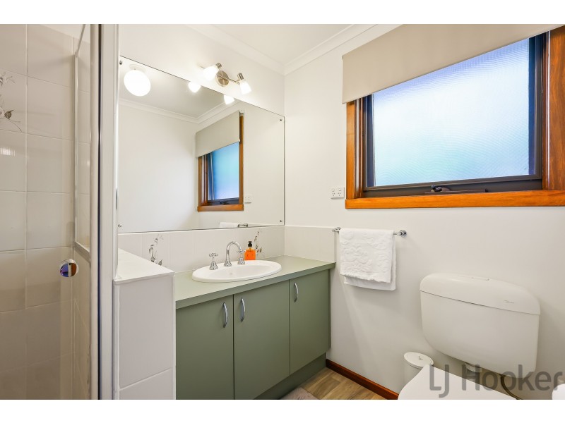 35 Murray Crescent, Rowville VIC 3178