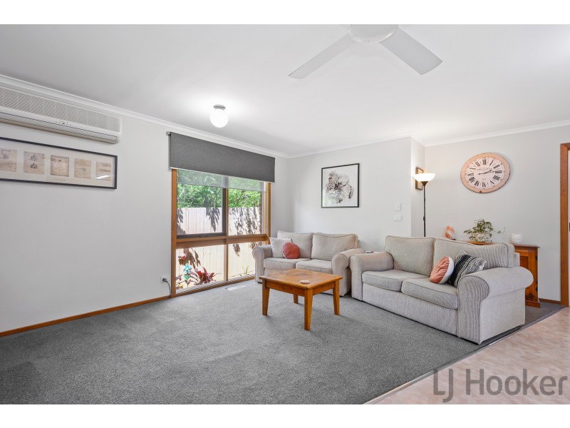 35 Murray Crescent, Rowville VIC 3178
