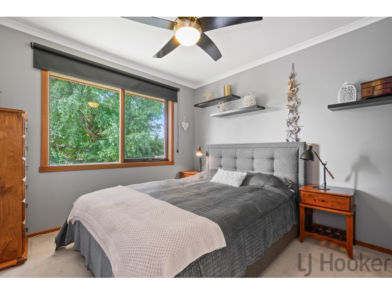 35 Murray Crescent, Rowville VIC 3178