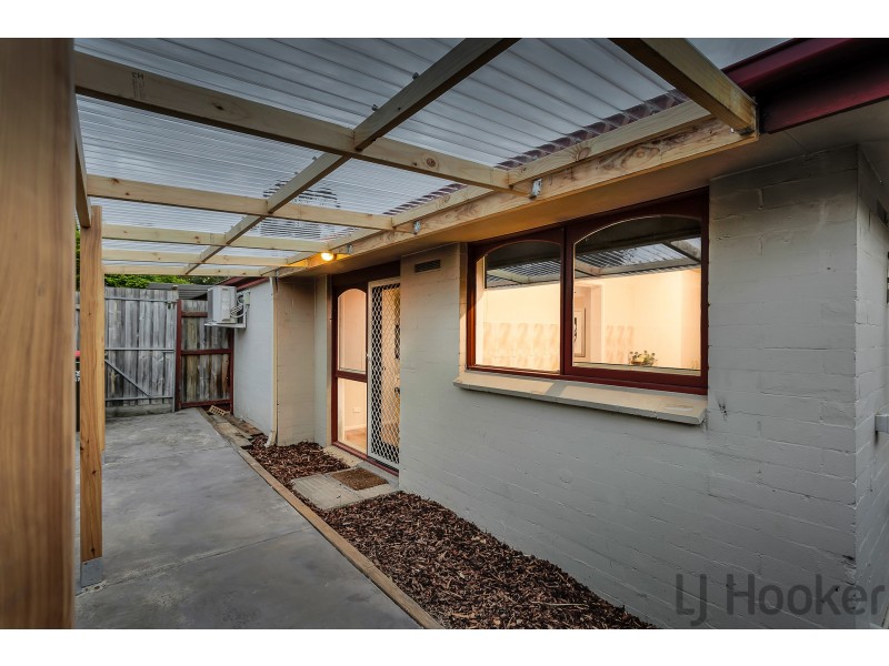 1/67 Rickards Avenue, Knoxfield VIC 3180