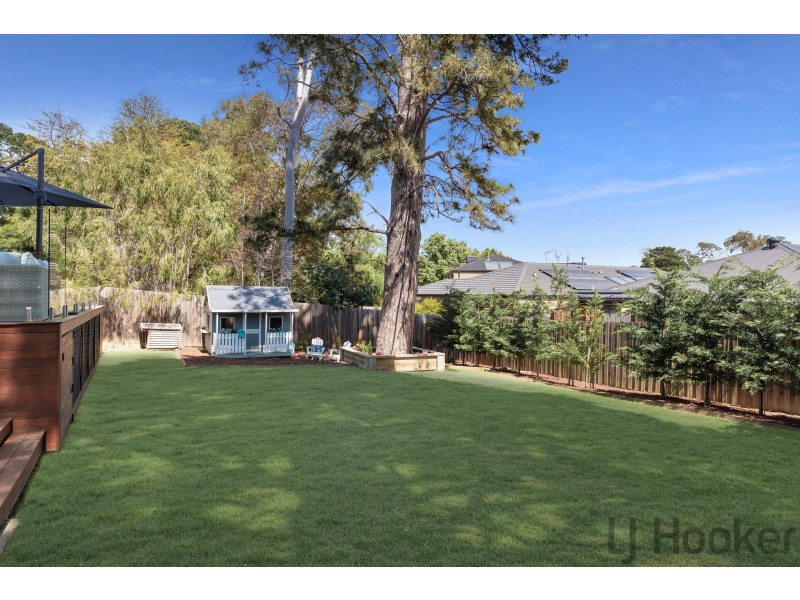 2/8 Augusta Road, The Basin VIC 3154