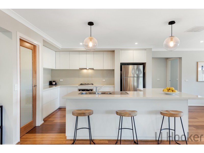 2/8 Augusta Road, The Basin VIC 3154