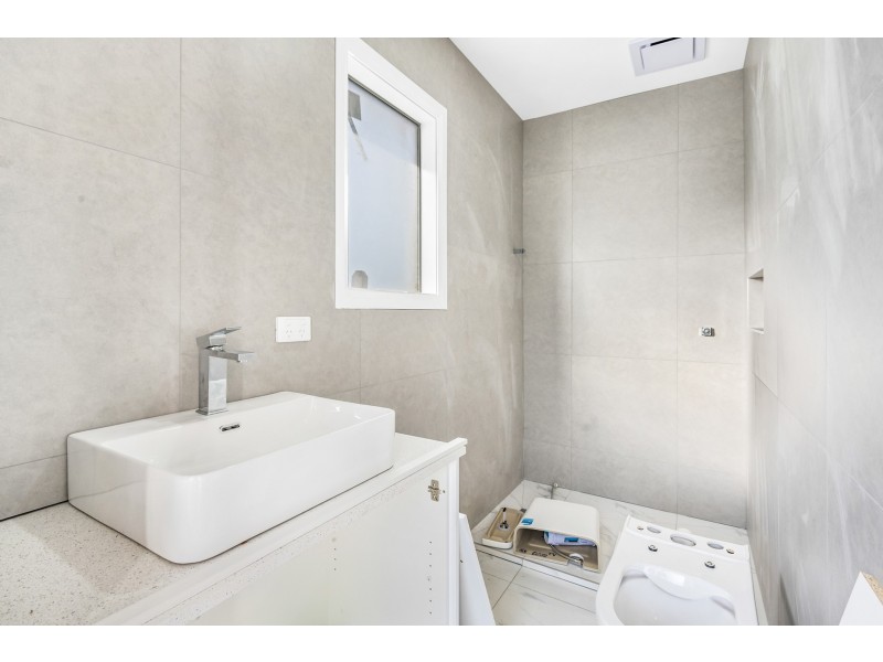 2/27 Aubrey Grove, Boronia VIC 3155