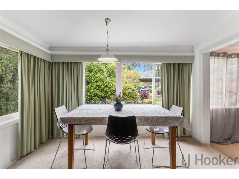 6 View Road, The Basin VIC 3154
