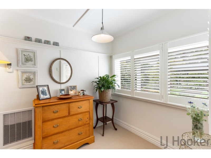 6 View Road, The Basin VIC 3154