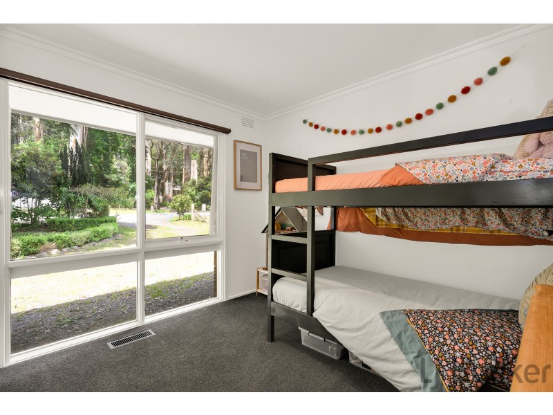 9 Yvonne Road, Mount Dandenong VIC 3767