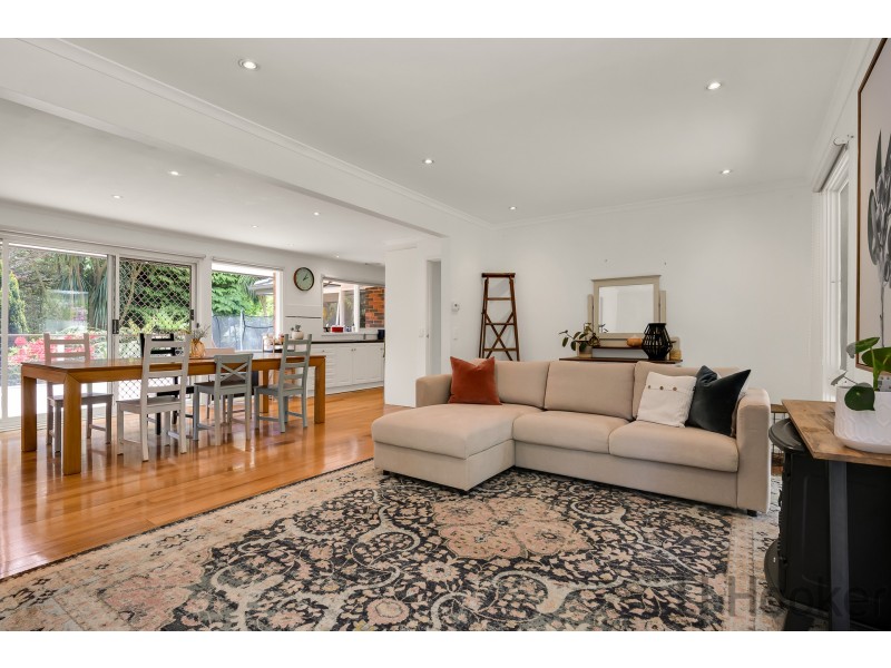 9 Yvonne Road, Mount Dandenong VIC 3767