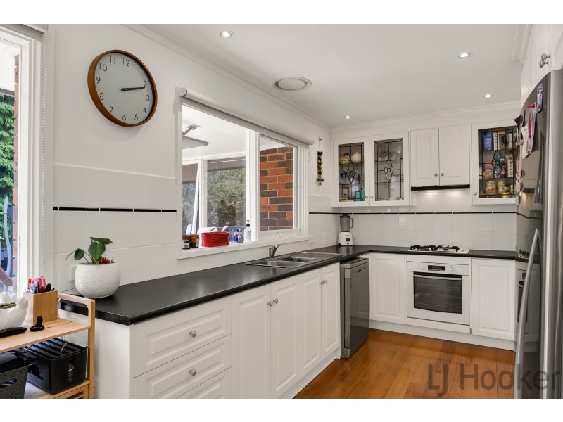 9 Yvonne Road, Mount Dandenong VIC 3767