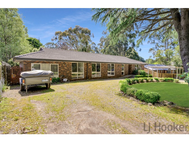 9 Yvonne Road, Mount Dandenong VIC 3767
