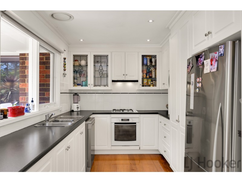 9 Yvonne Road, Mount Dandenong VIC 3767