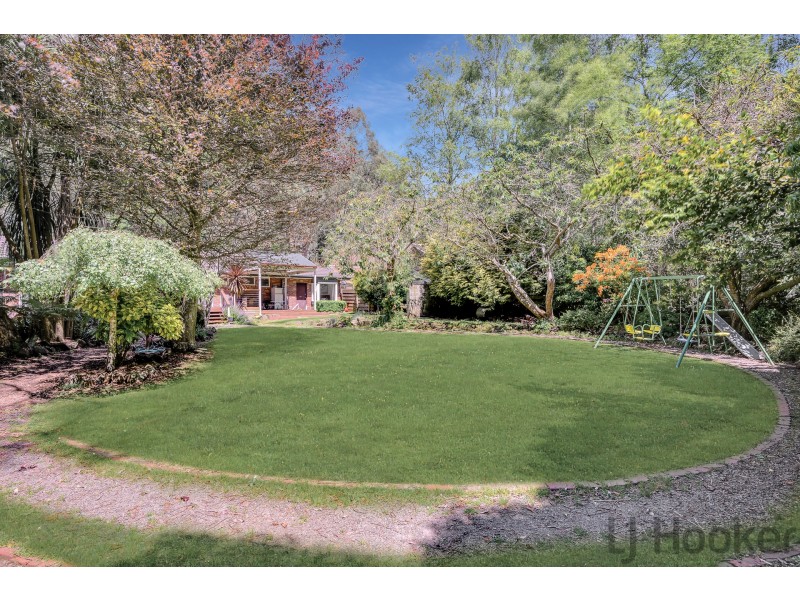 9 Yvonne Road, Mount Dandenong VIC 3767