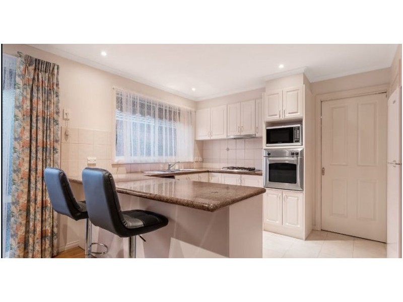 2/7 Leo Close, Wantirna South VIC 3152