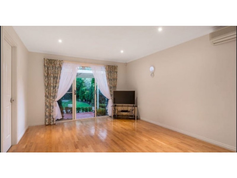2/7 Leo Close, Wantirna South VIC 3152