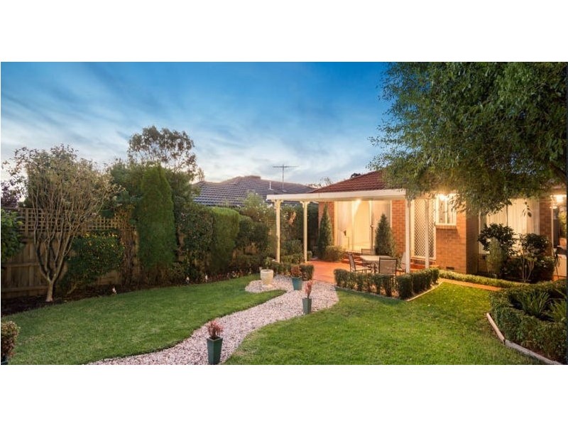 2/7 Leo Close, Wantirna South VIC 3152