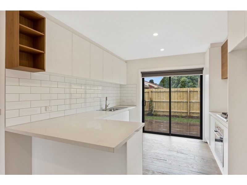 28 Cherrytree Rise, Knoxfield VIC 3180