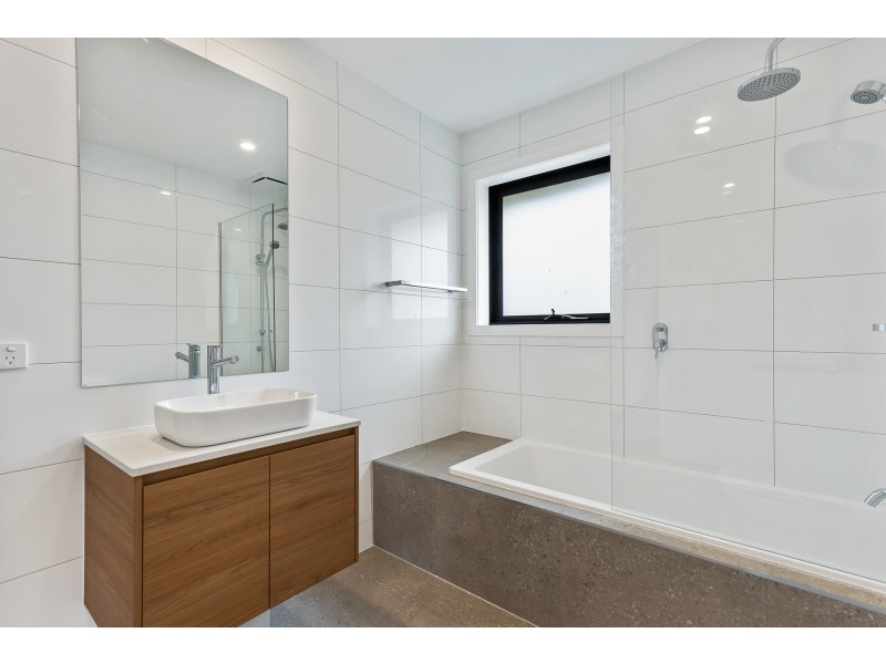 28 Cherrytree Rise, Knoxfield VIC 3180