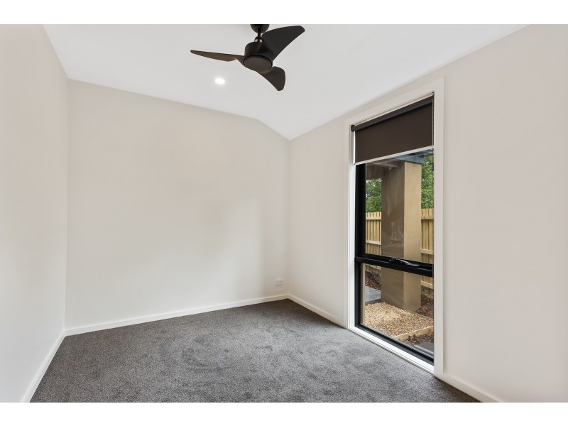 30 Cherrytree Rise, Knoxfield VIC 3180