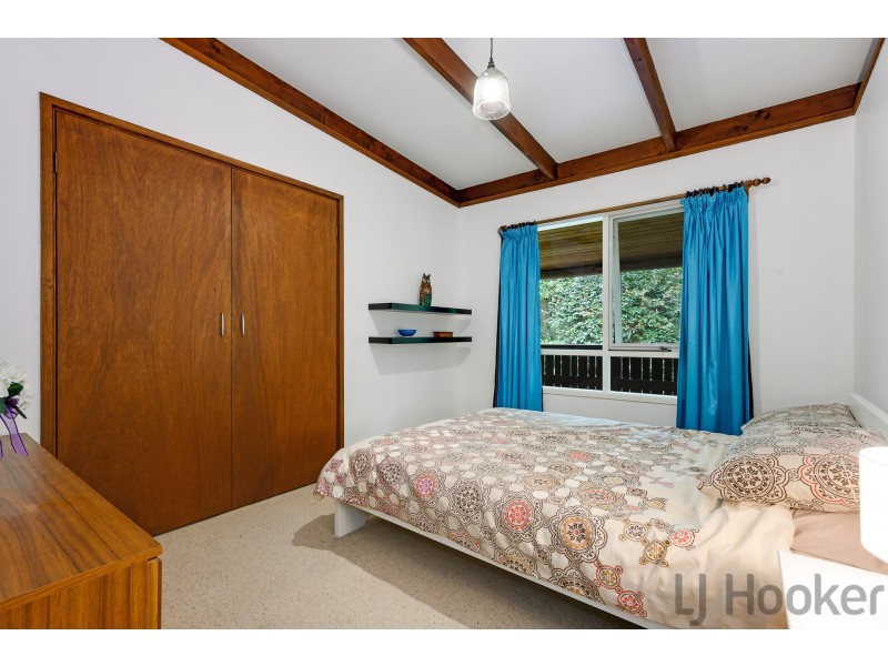 10 Ross Avenue, The Basin VIC 3154