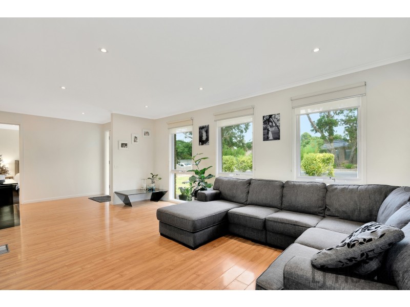 25 Gertonia Avenue, Boronia VIC 3155