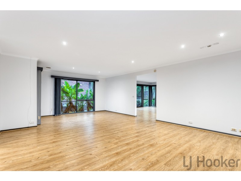 6 The Fairway, Rowville VIC 3178