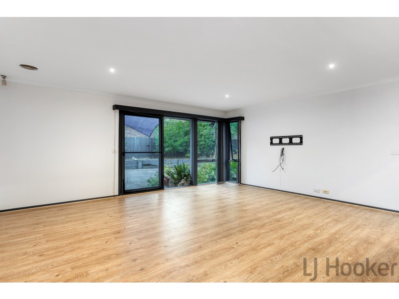 6 The Fairway, Rowville VIC 3178