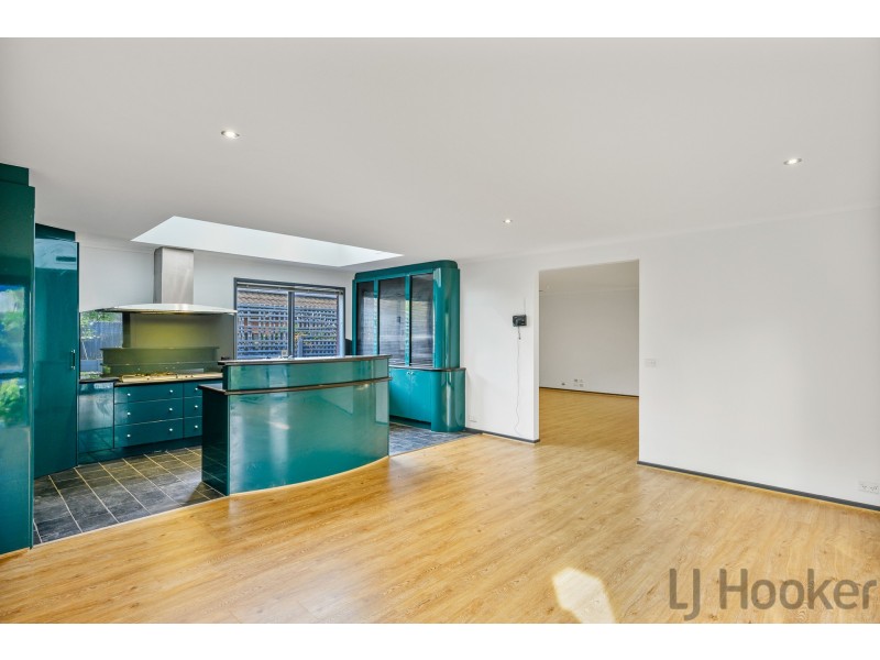 6 The Fairway, Rowville VIC 3178