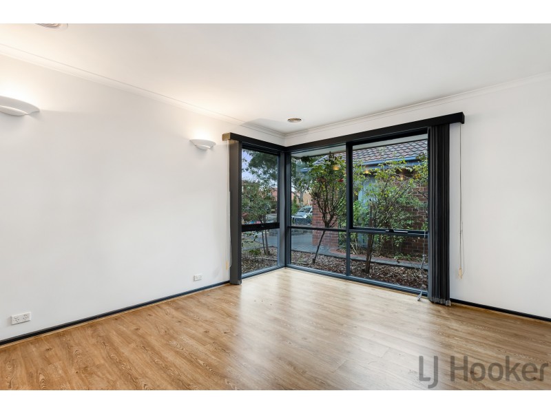 6 The Fairway, Rowville VIC 3178