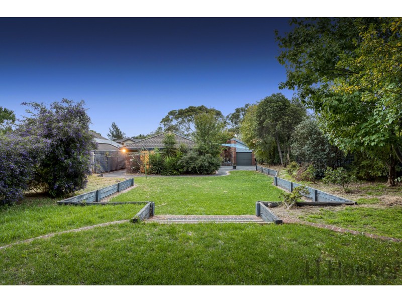 6 The Fairway, Rowville VIC 3178