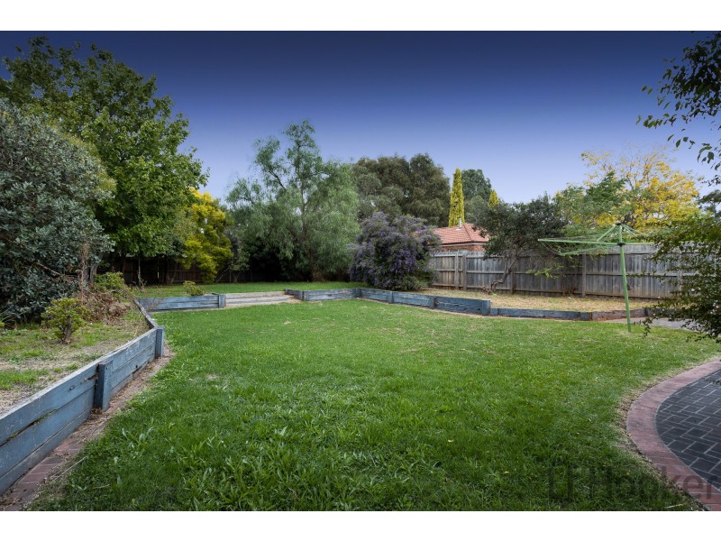 6 The Fairway, Rowville VIC 3178