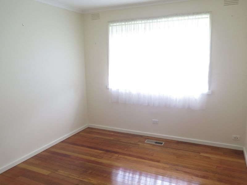 2/19 Railway Parade, Bayswater VIC 3153