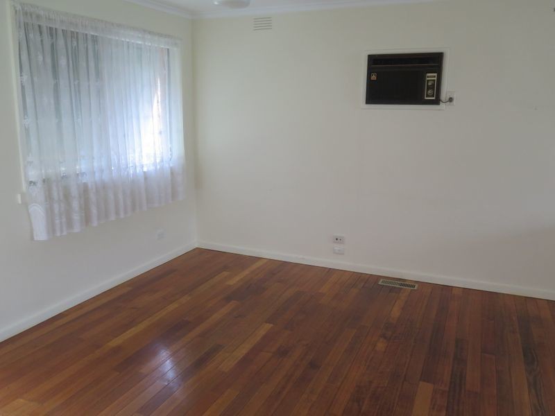 2/19 Railway Parade, Bayswater VIC 3153