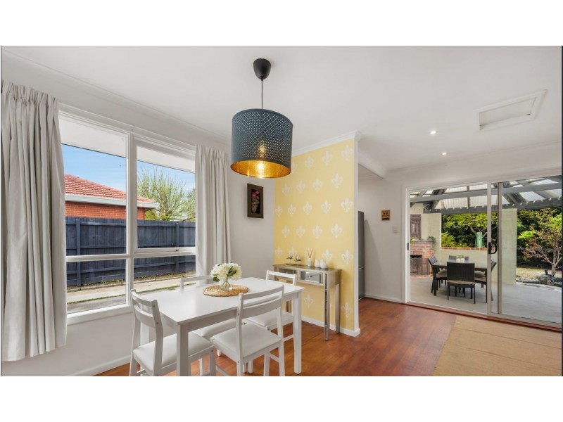 54 Johnson Drive, Ferntree Gully VIC 3156