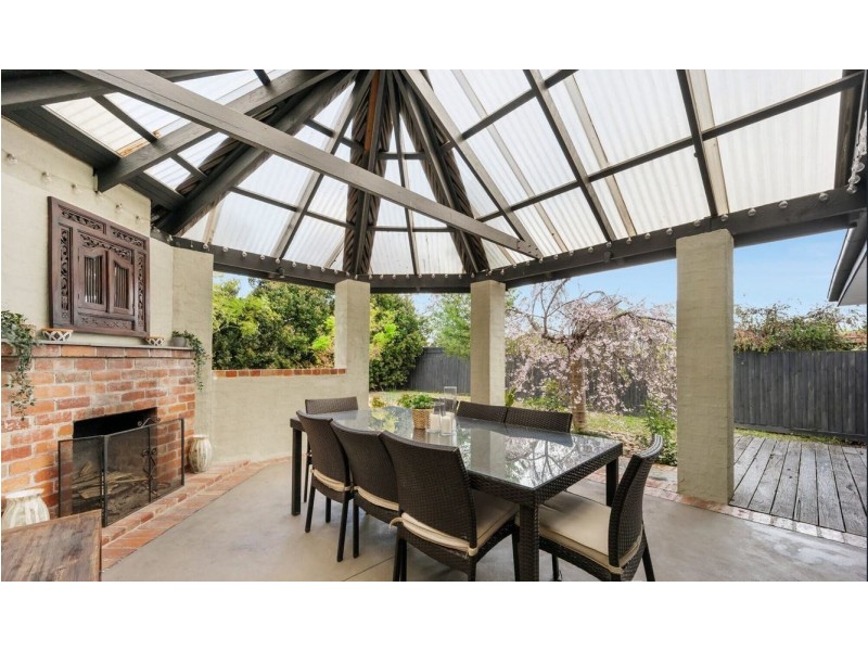 54 Johnson Drive, Ferntree Gully VIC 3156