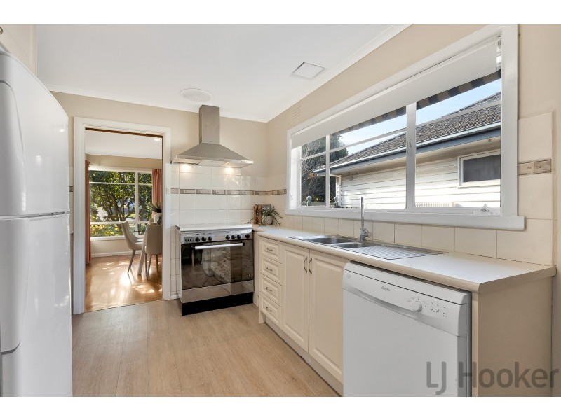 22 Compton Street, Mitcham VIC 3132