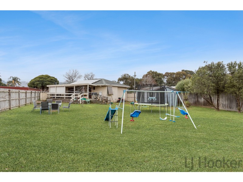 11 Aitken Court, Ferntree Gully VIC 3156
