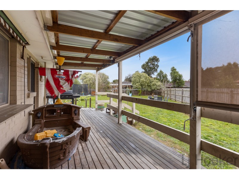 11 Aitken Court, Ferntree Gully VIC 3156