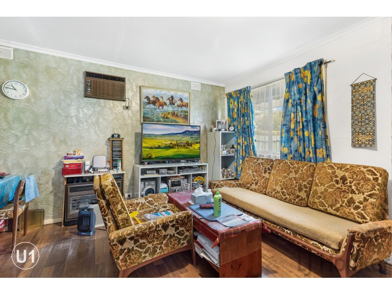 1 & 2/19 Railway Parade, Bayswater VIC 3153