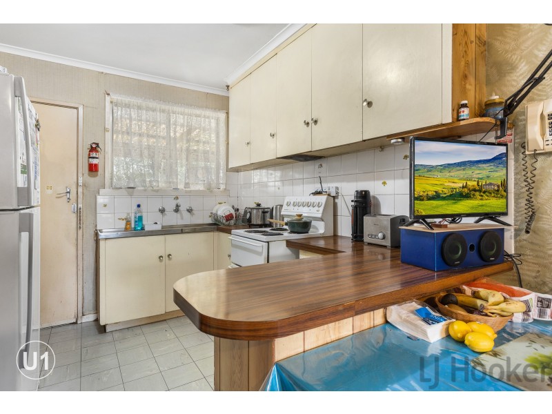 1 & 2/19 Railway Parade, Bayswater VIC 3153