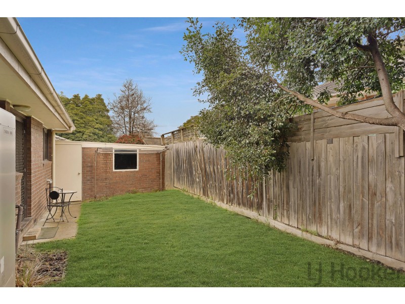 5/4 Starcross Avenue, Croydon VIC 3136