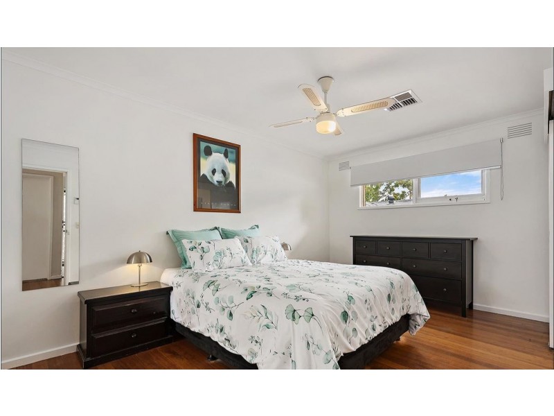 12 Tamworth Road, Kilsyth VIC 3137