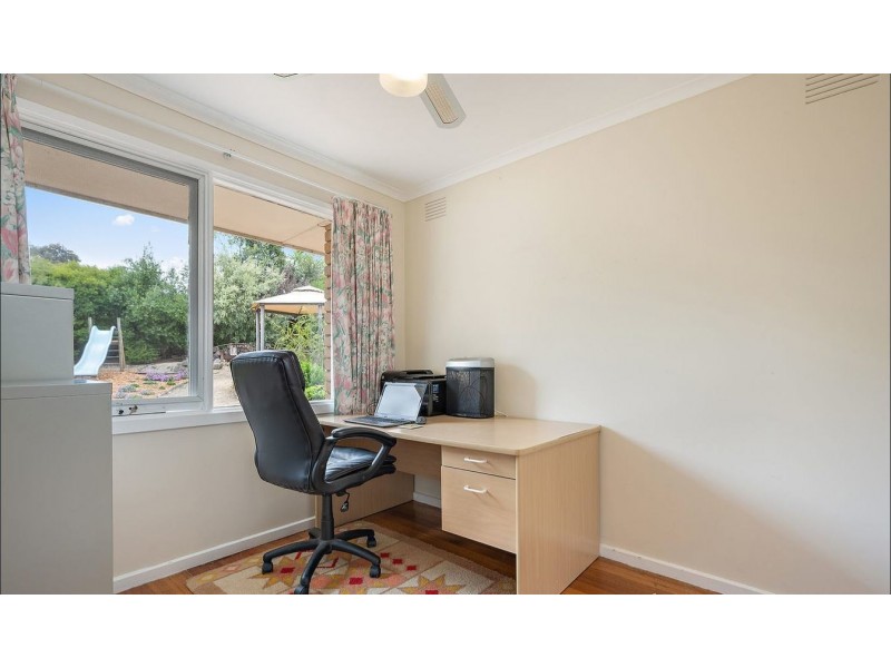 12 Tamworth Road, Kilsyth VIC 3137
