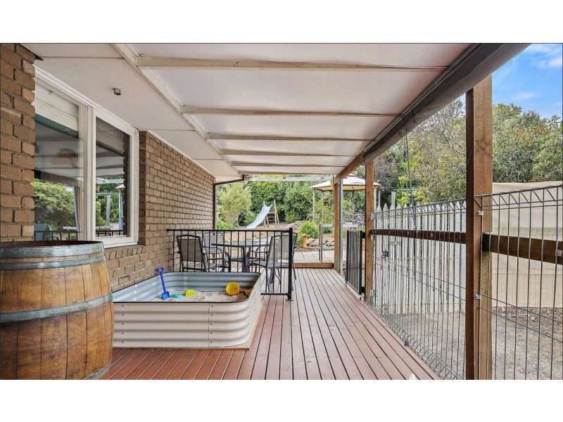 12 Tamworth Road, Kilsyth VIC 3137