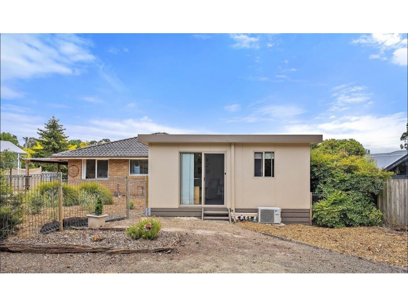 12 Tamworth Road, Kilsyth VIC 3137